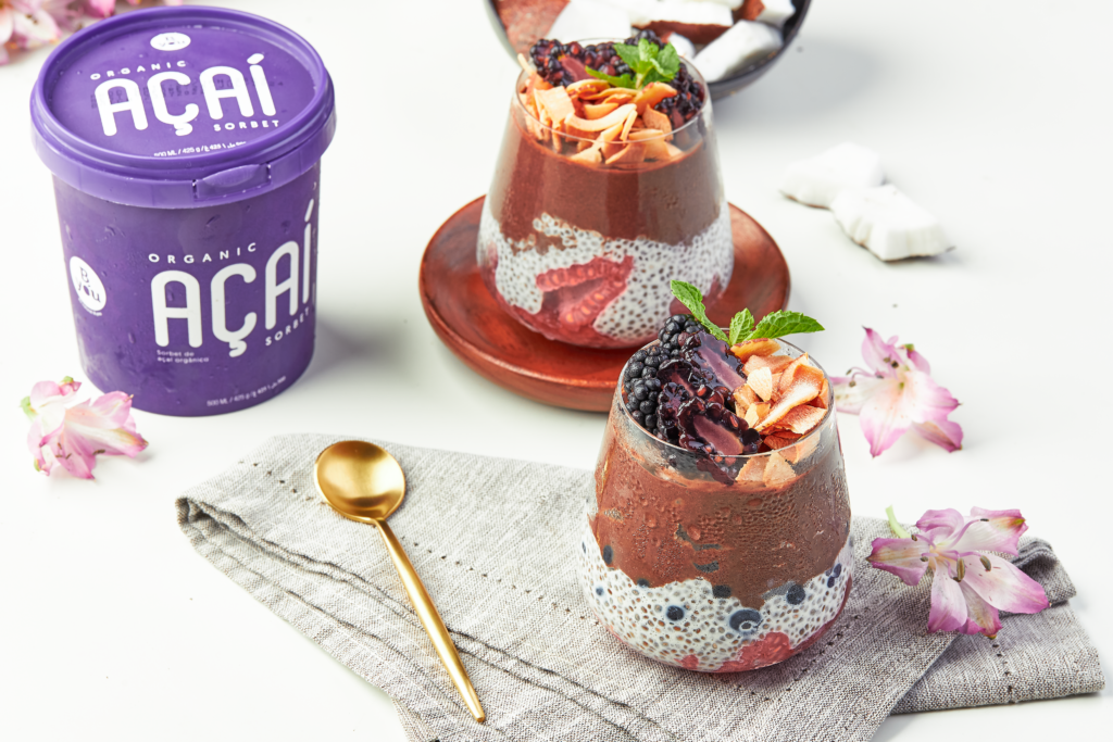 Açaí at Year-End Parties: Creative Ideas to Innovate Your Menu